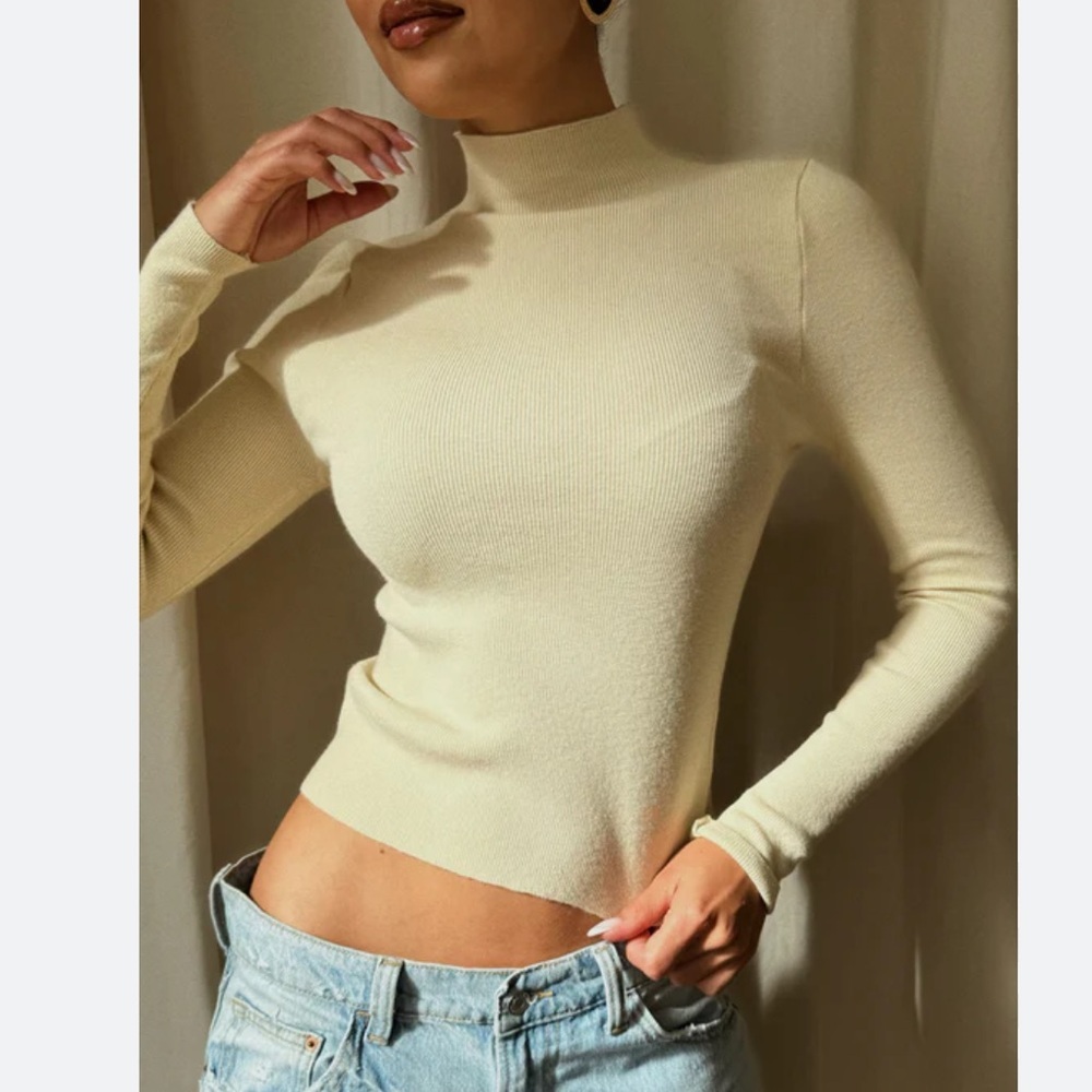 MISS LOLA TOP